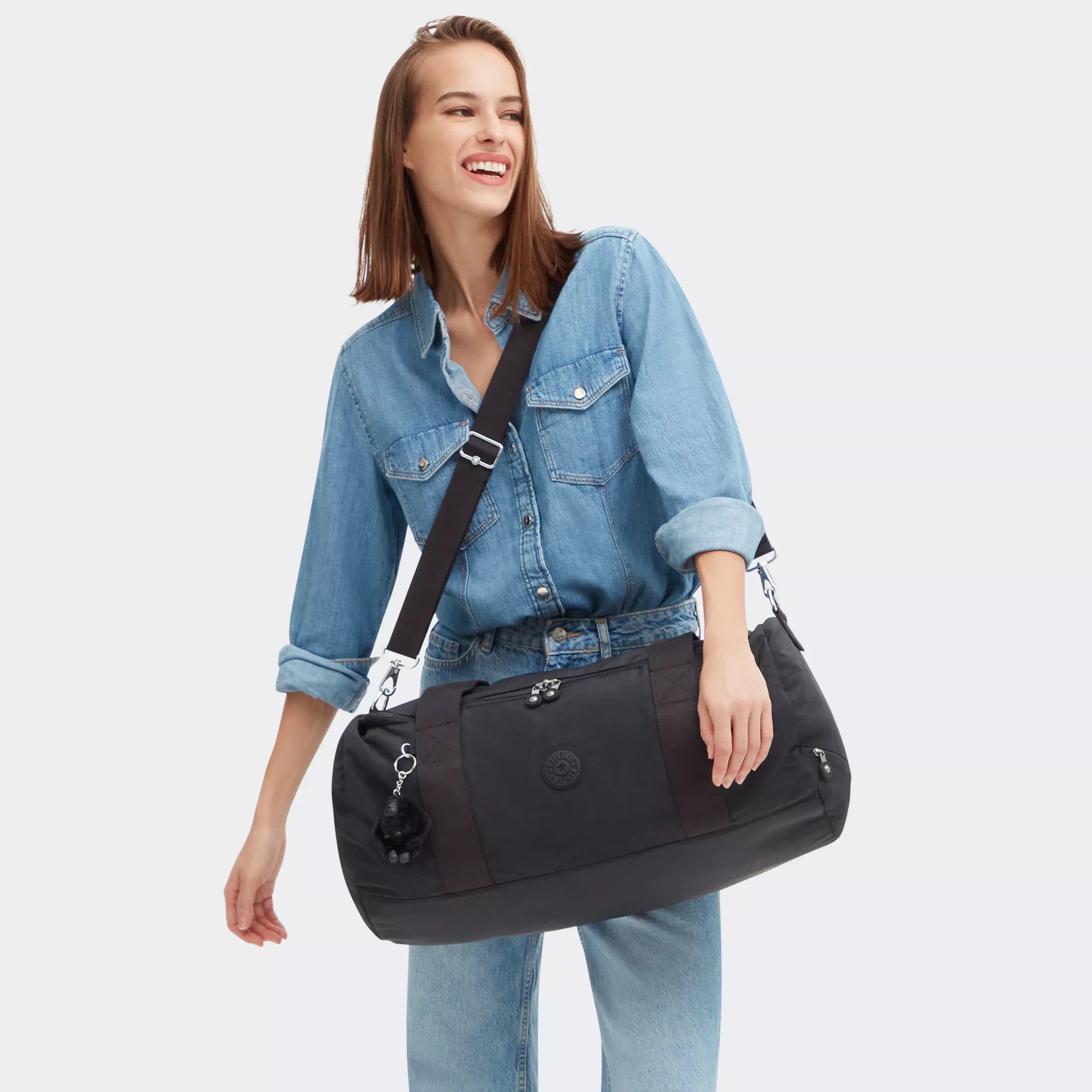 Argus Small Duffle Bag - Image 8