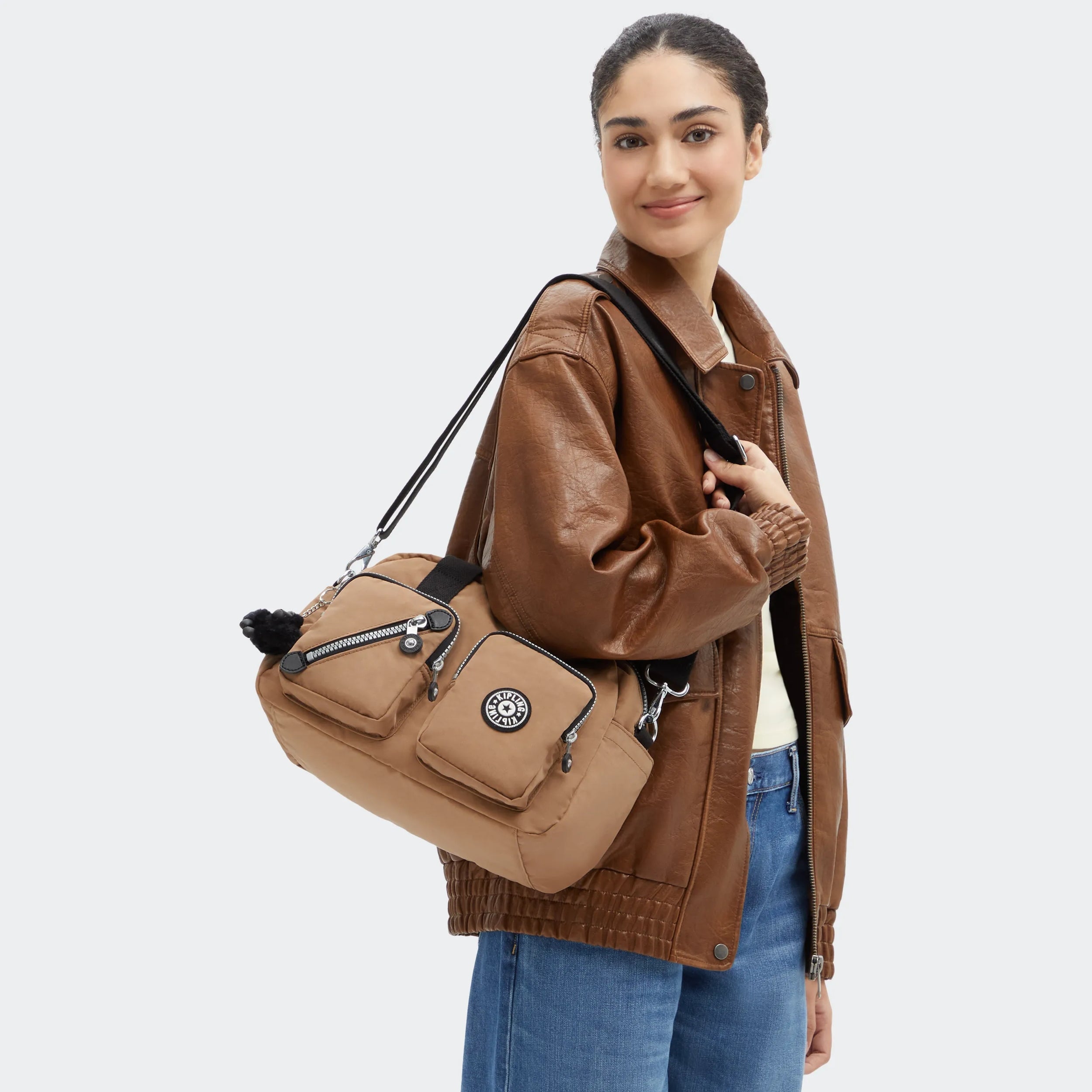 Defea Shoulder Bag - Image 2